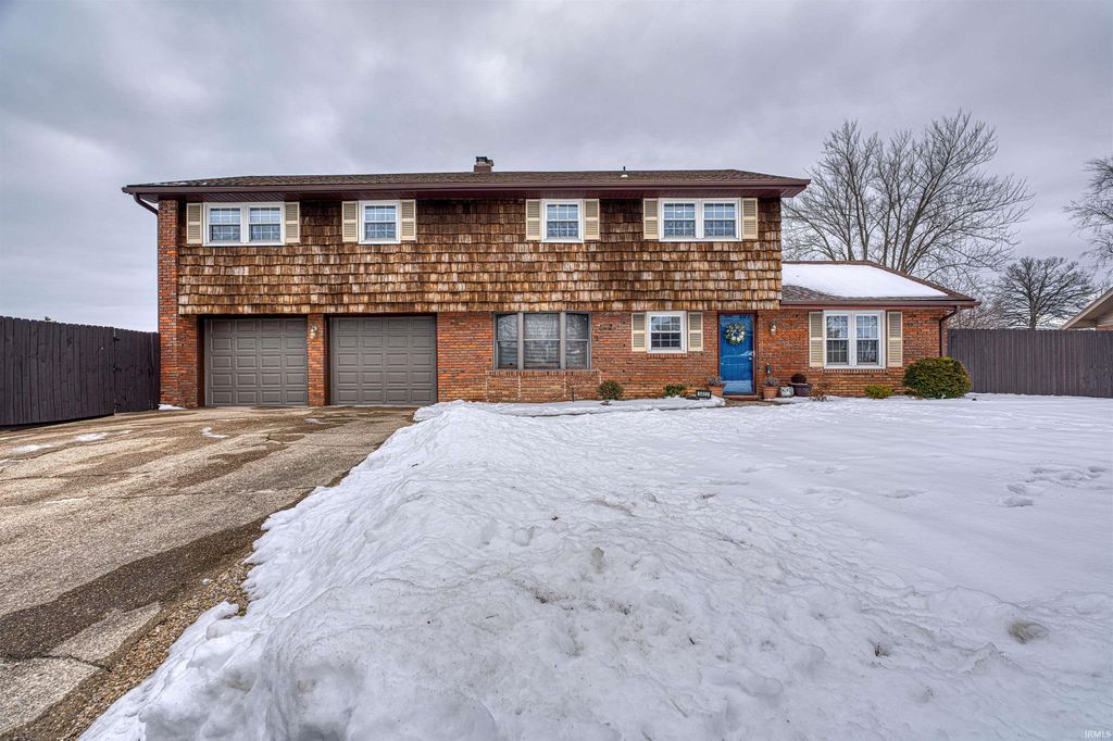 5822 Hamilton Drive, Evansville, IN 47711