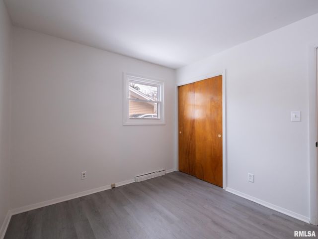 5517 N RENWOOD Avenue, Peoria, IL 61614