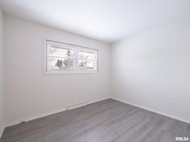 5517 N RENWOOD Avenue, Peoria, IL 61614