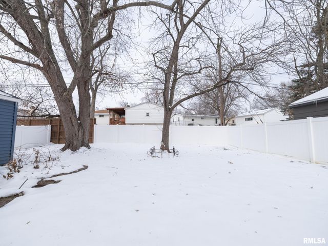 5517 N RENWOOD Avenue, Peoria, IL 61614