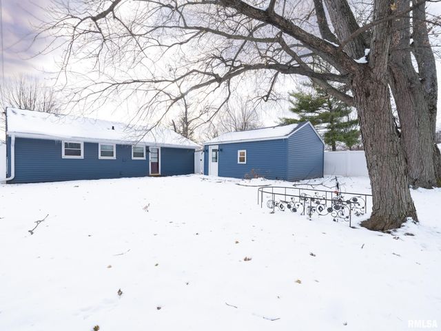 5517 N RENWOOD Avenue, Peoria, IL 61614