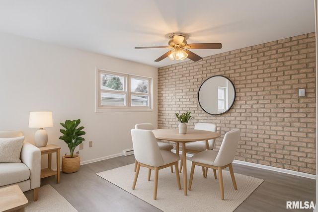 5517 N RENWOOD Avenue, Peoria, IL 61614