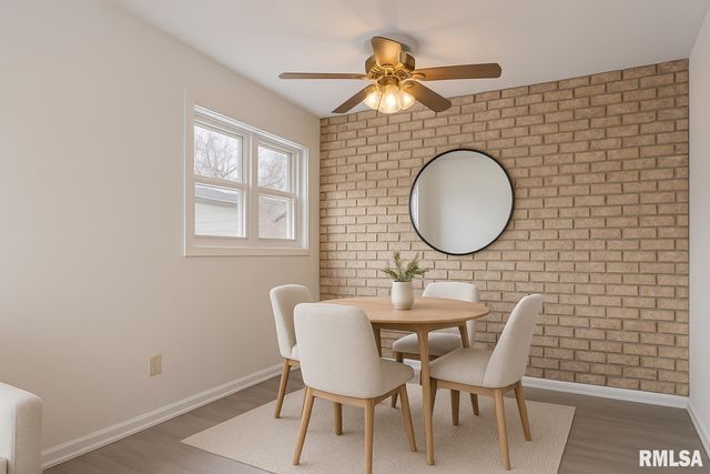 5517 N RENWOOD Avenue, Peoria, IL 61614