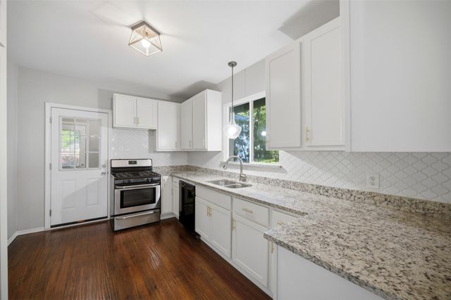 603 N Mckinney Street, Ennis, TX 75119