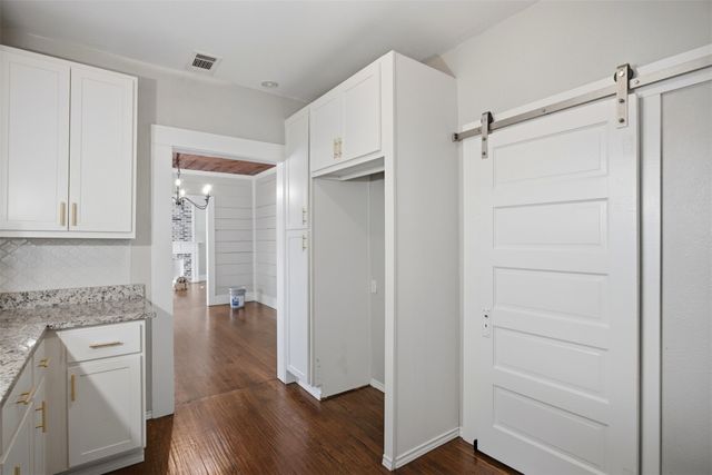 603 N Mckinney Street, Ennis, TX 75119
