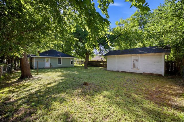 603 N Mckinney Street, Ennis, TX 75119