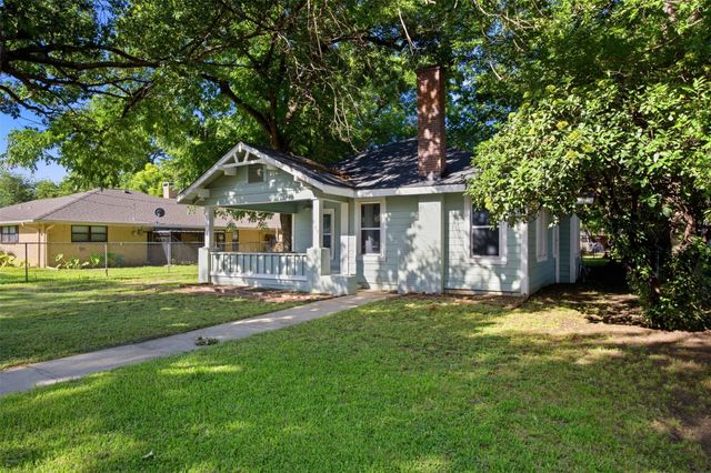 603 N Mckinney Street, Ennis, TX 75119
