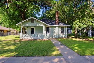 603 N Mckinney Street, Ennis, TX 75119