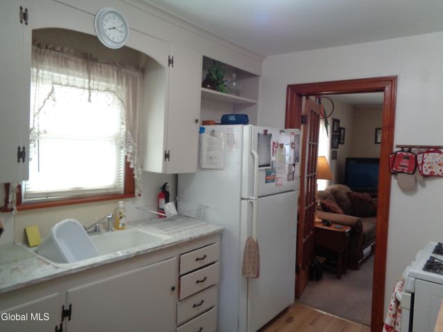 2145 Robinwood Avenue, Rotterdam, NY 12306