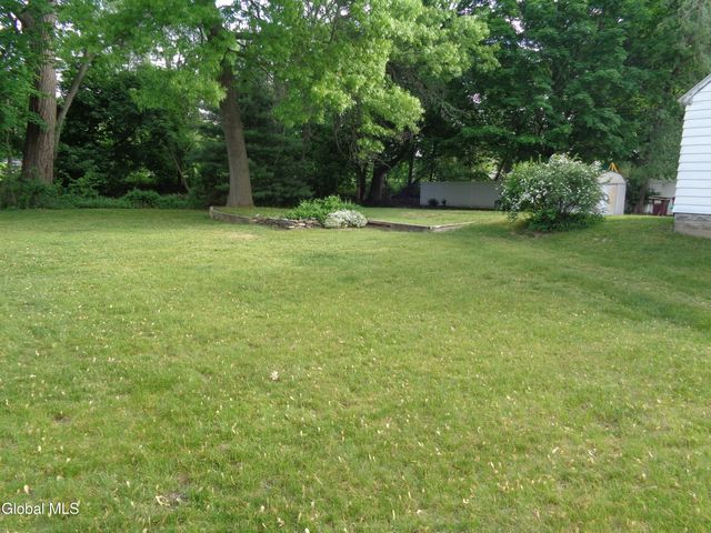 2145 Robinwood Avenue, Rotterdam, NY 12306
