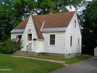 2145 Robinwood Avenue, Rotterdam, NY 12306