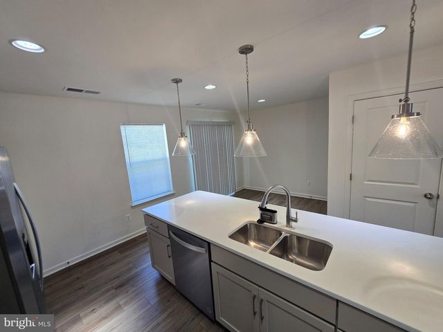 12 PITCH PINE CT, Bunker Hill, WV 25413