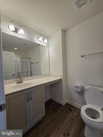 12 PITCH PINE CT, Bunker Hill, WV 25413