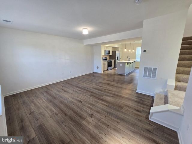 12 PITCH PINE CT, Bunker Hill, WV 25413