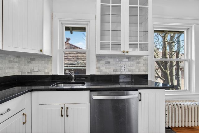 1619 Massachusetts Ave 37, Cambridge, MA 02138