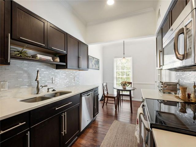 702 Brandywine Circle, Atlanta, GA 30350