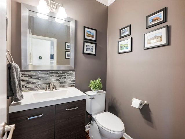 702 Brandywine Circle, Atlanta, GA 30350