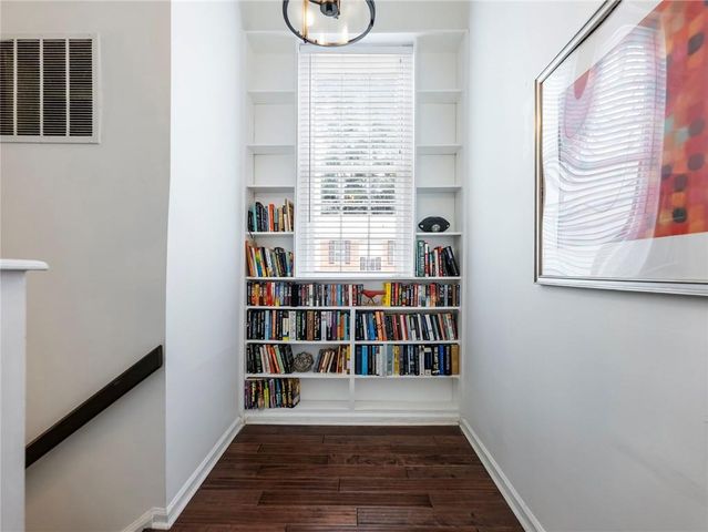 702 Brandywine Circle, Atlanta, GA 30350