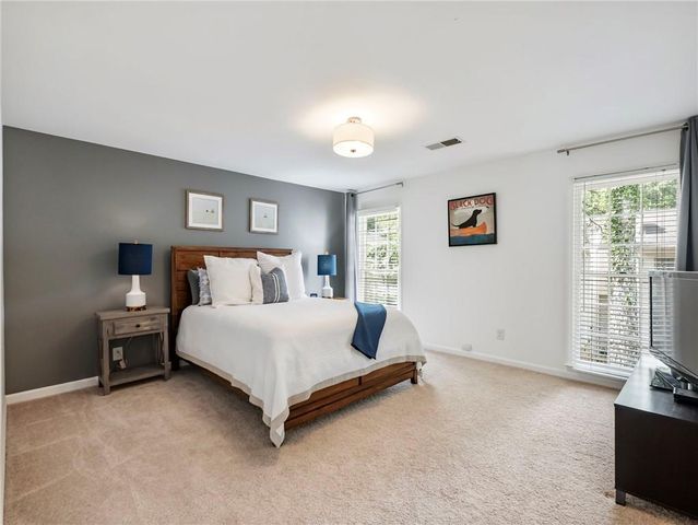 702 Brandywine Circle, Atlanta, GA 30350