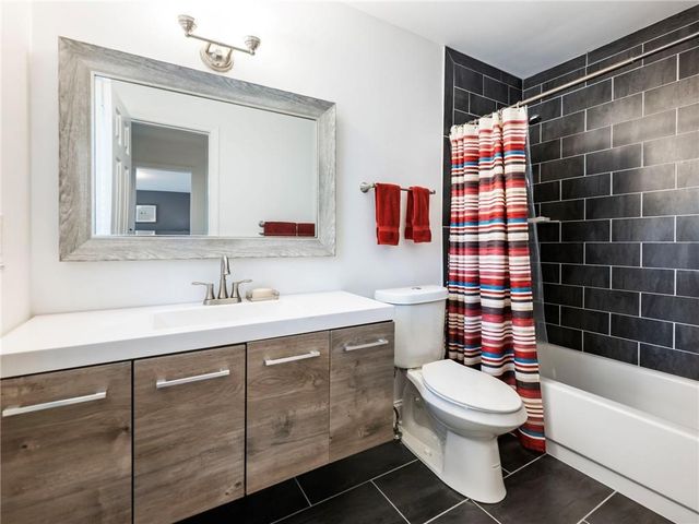 702 Brandywine Circle, Atlanta, GA 30350