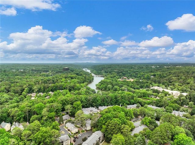 702 Brandywine Circle, Atlanta, GA 30350