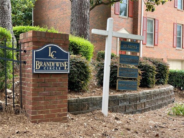 702 Brandywine Circle, Atlanta, GA 30350