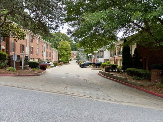 702 Brandywine Circle, Atlanta, GA 30350