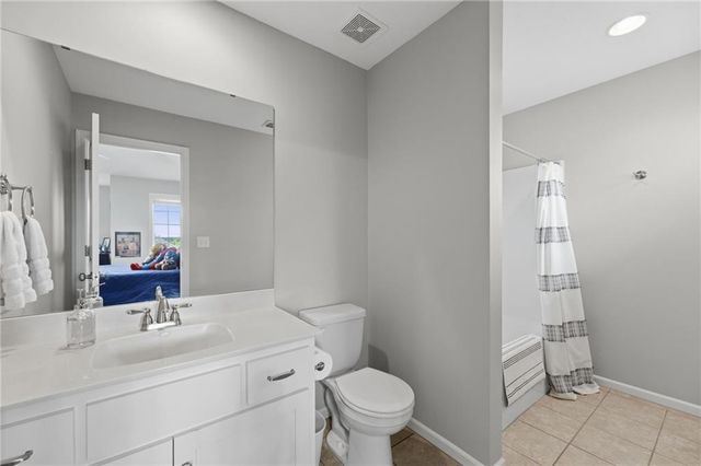 7019 Apache Drive, Shawnee, KS 66226
