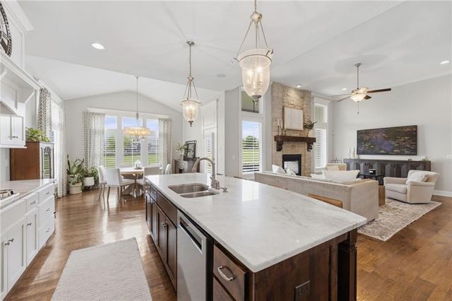 7019 Apache Drive, Shawnee, KS 66226