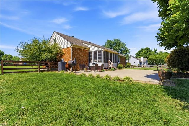 111 Brookdale CT, Moyock, NC 27958