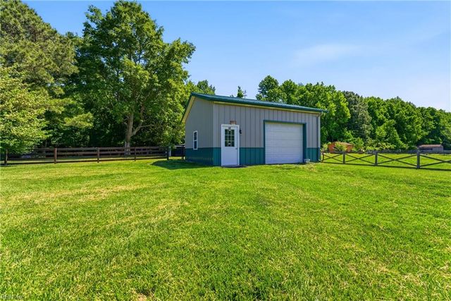 111 Brookdale CT, Moyock, NC 27958
