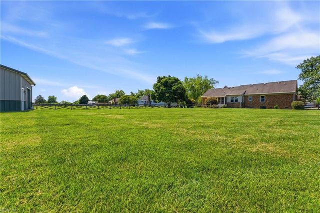 111 Brookdale CT, Moyock, NC 27958
