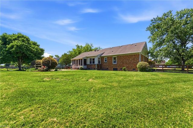 111 Brookdale CT, Moyock, NC 27958