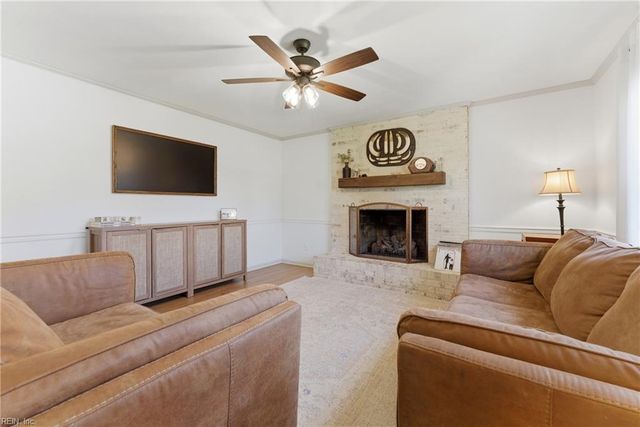 111 Brookdale CT, Moyock, NC 27958