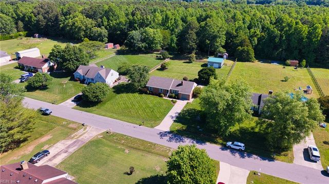 111 Brookdale CT, Moyock, NC 27958