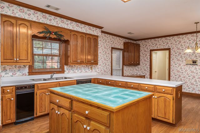 7624 Wynlakes Boulevard, Montgomery, AL 36117