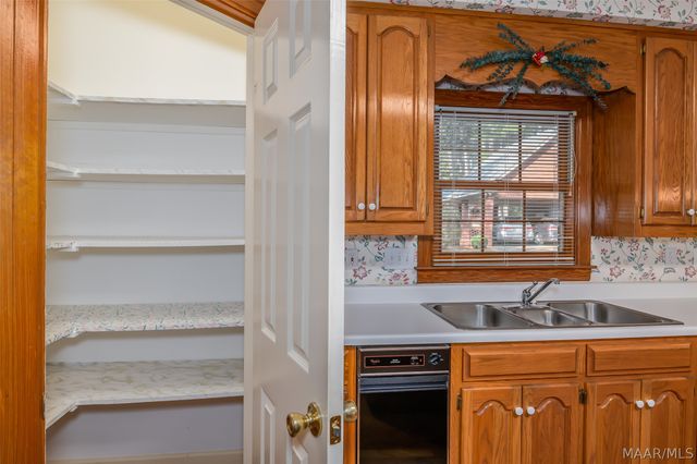7624 Wynlakes Boulevard, Montgomery, AL 36117