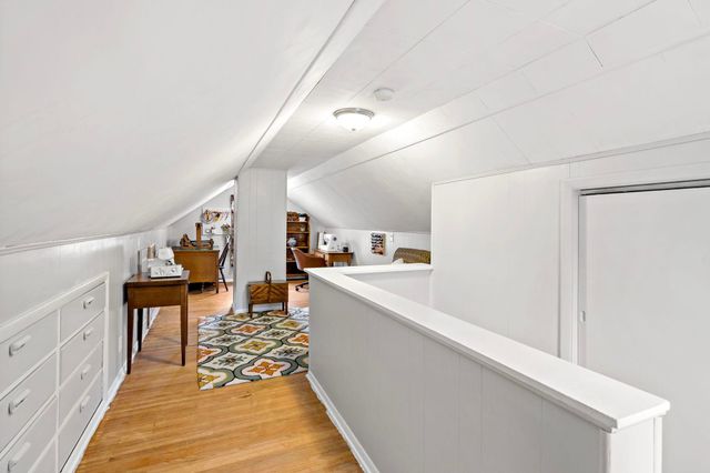 752 Hoyt Avenue W, Saint Paul, MN 55117