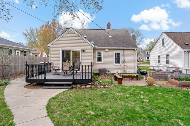 752 Hoyt Avenue W, Saint Paul, MN 55117