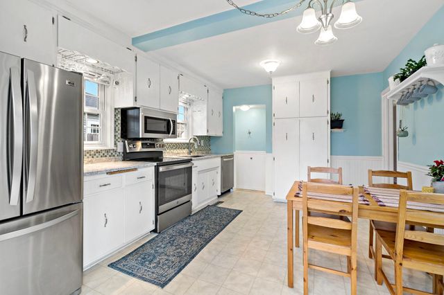 752 Hoyt Avenue W, Saint Paul, MN 55117