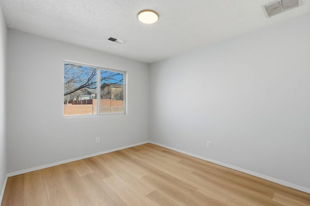 1204 Desert Paintbrush Loop NE, Rio Rancho, NM 87144