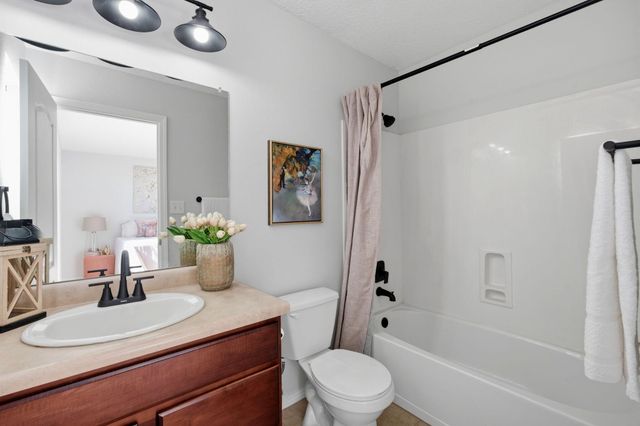 1204 Desert Paintbrush Loop NE, Rio Rancho, NM 87144