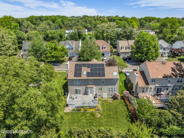 32 Heritage Drive, Shrewsbury Boro, NJ 07702