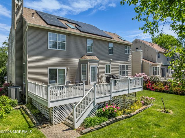 32 Heritage Drive, Shrewsbury Boro, NJ 07702