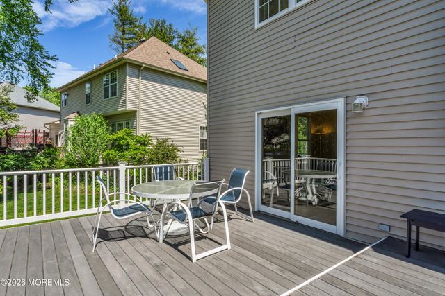 32 Heritage Drive, Shrewsbury Boro, NJ 07702