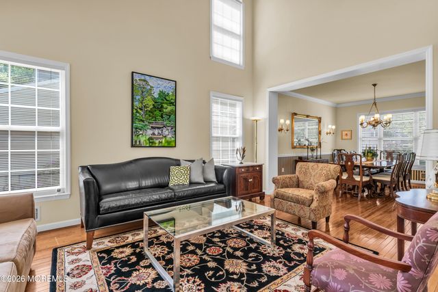 32 Heritage Drive, Shrewsbury Boro, NJ 07702