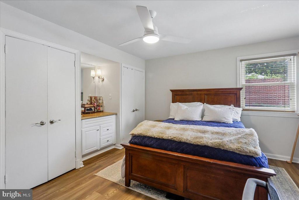 Image 15 of property listing at 10123 CAPITOL VIEW AVE, Silver Spring, MD 20910