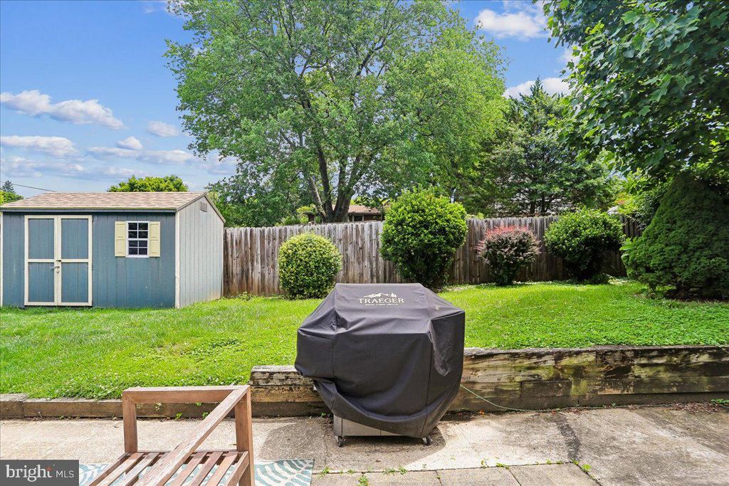 Image 23 of property listing at 10123 CAPITOL VIEW AVE, Silver Spring, MD 20910