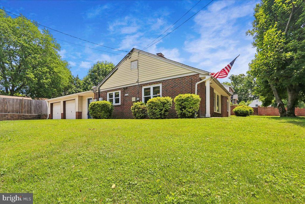 Image 25 of property listing at 10123 CAPITOL VIEW AVE, Silver Spring, MD 20910