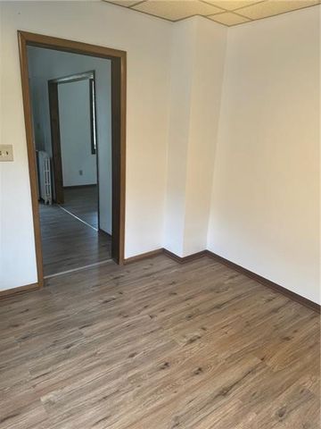 1117 Forest Ave, New Kensington, PA 15068